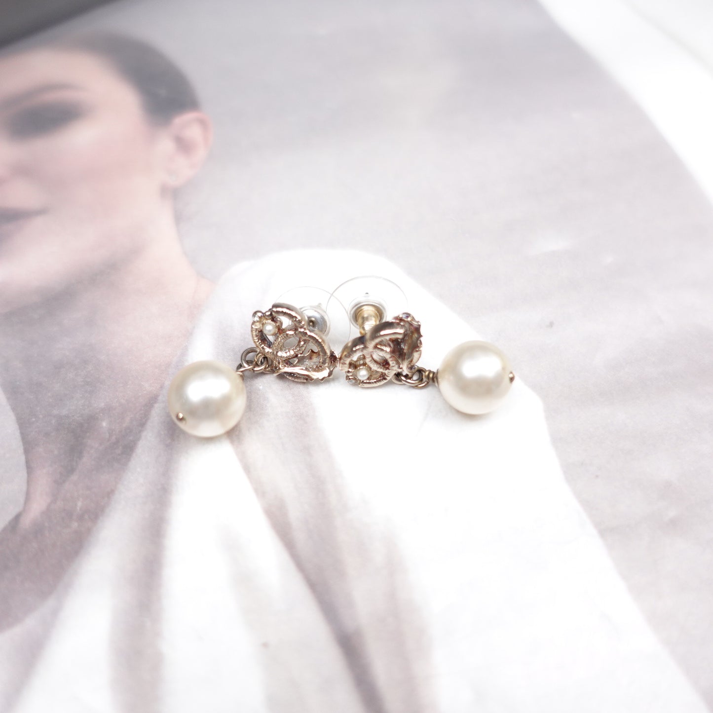 Pre-owned Chanel CC Metal Earrings