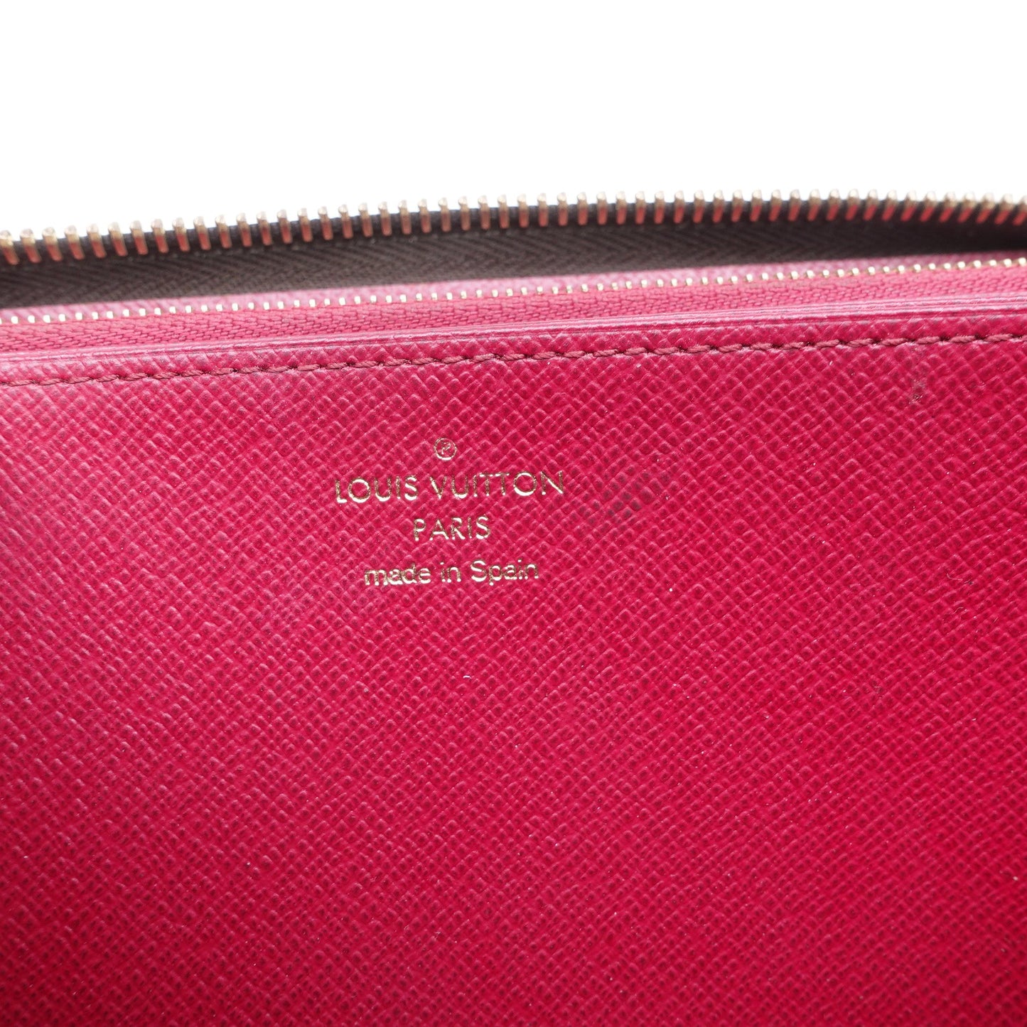 Pre-Owned Louis Vuitton Brown Calfskin Monogram Zip Wallet T10305627