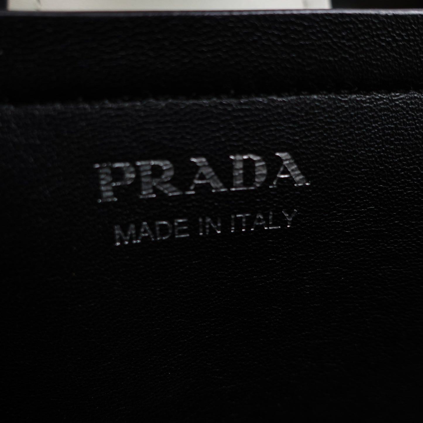 Pre-Owned Prada White Calfskin Shoulder Bag