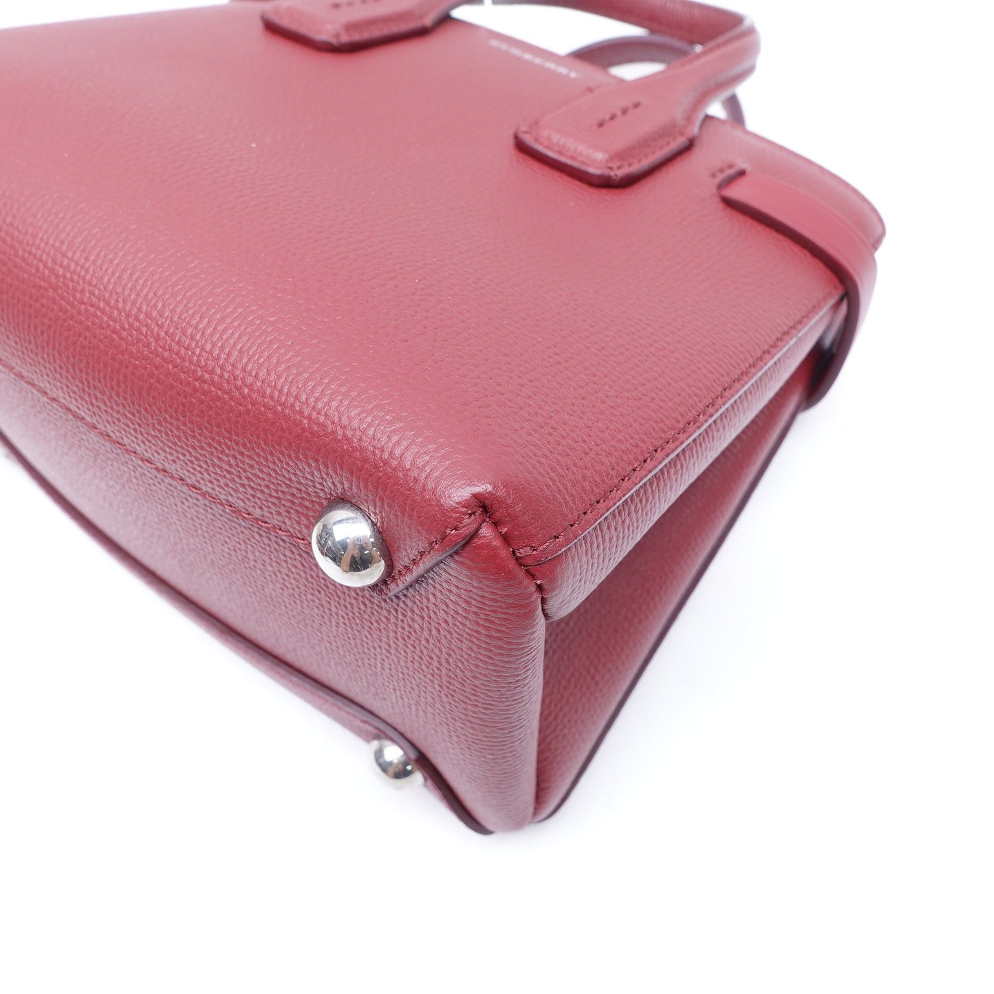 Pre-owned Burberry Banner Baby Red Calfskin Shoulder Bag