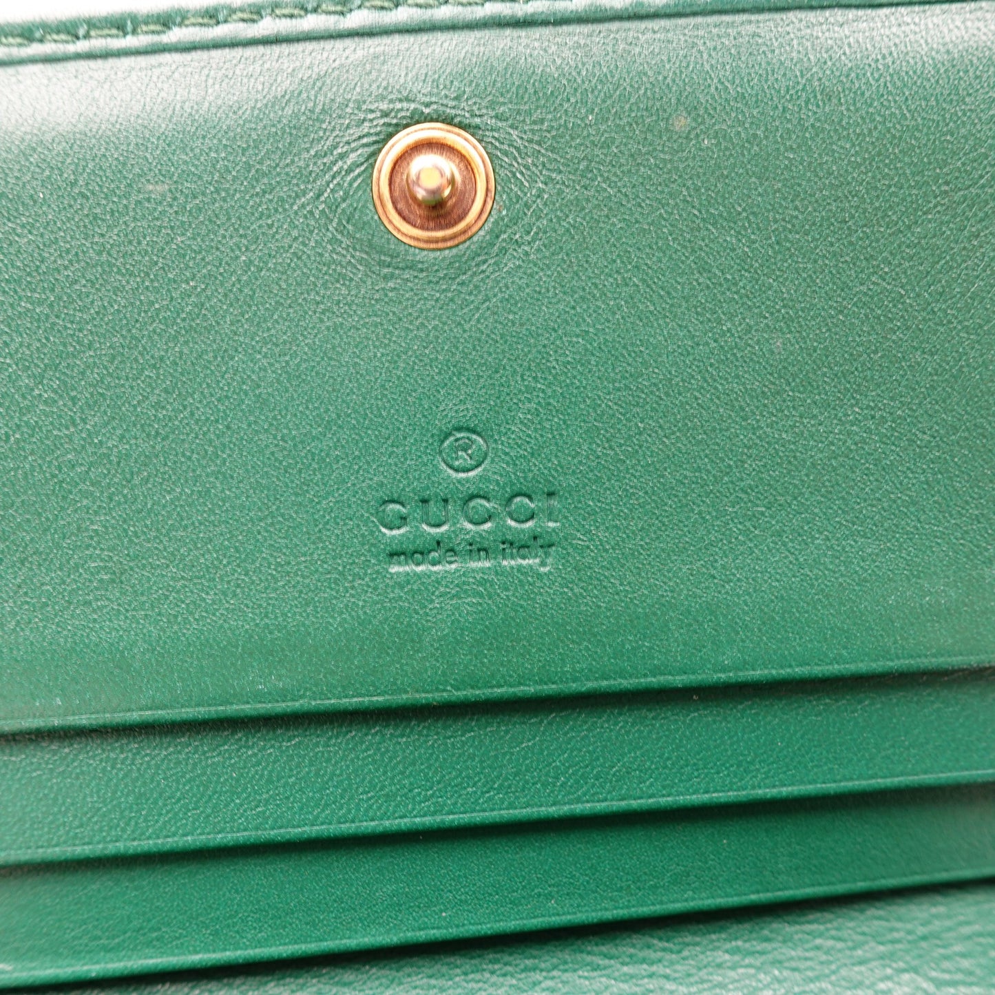 Pre-owned Gucci GG Marmont Green Calfskin Short Wallet