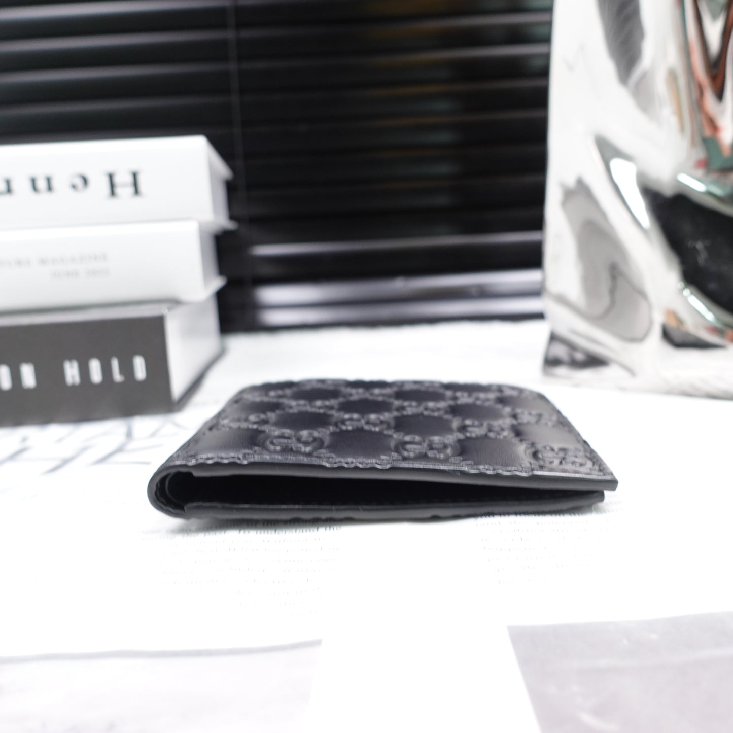 Pre-Owned Gucci Black Calfskin Wallet