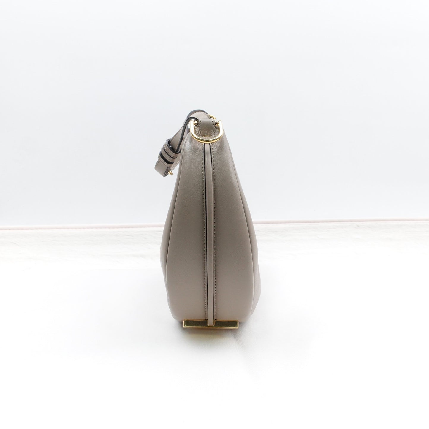 Pre-owned Fendi Fendigraphy Gray Calfskin Shoulder Bag T10309991