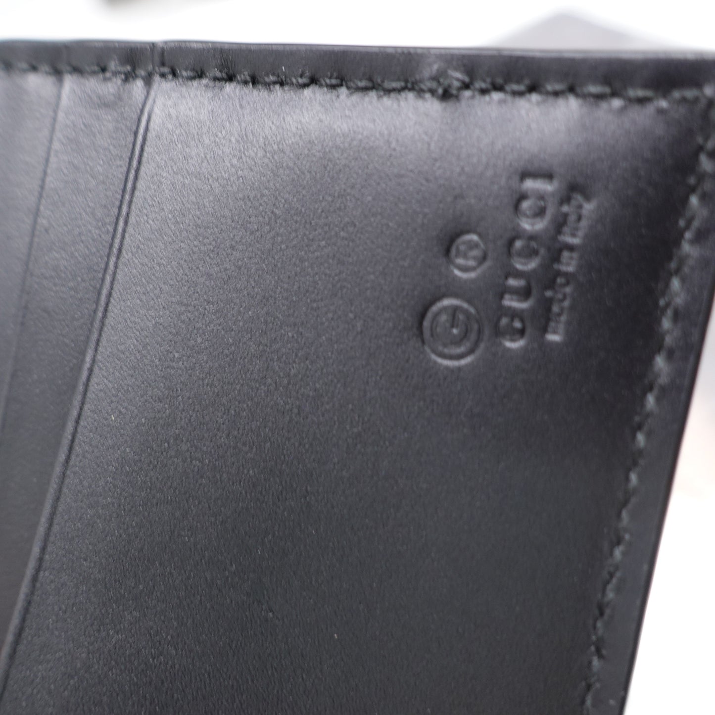 Pre-Owned Gucci Black Calfskin Wallet