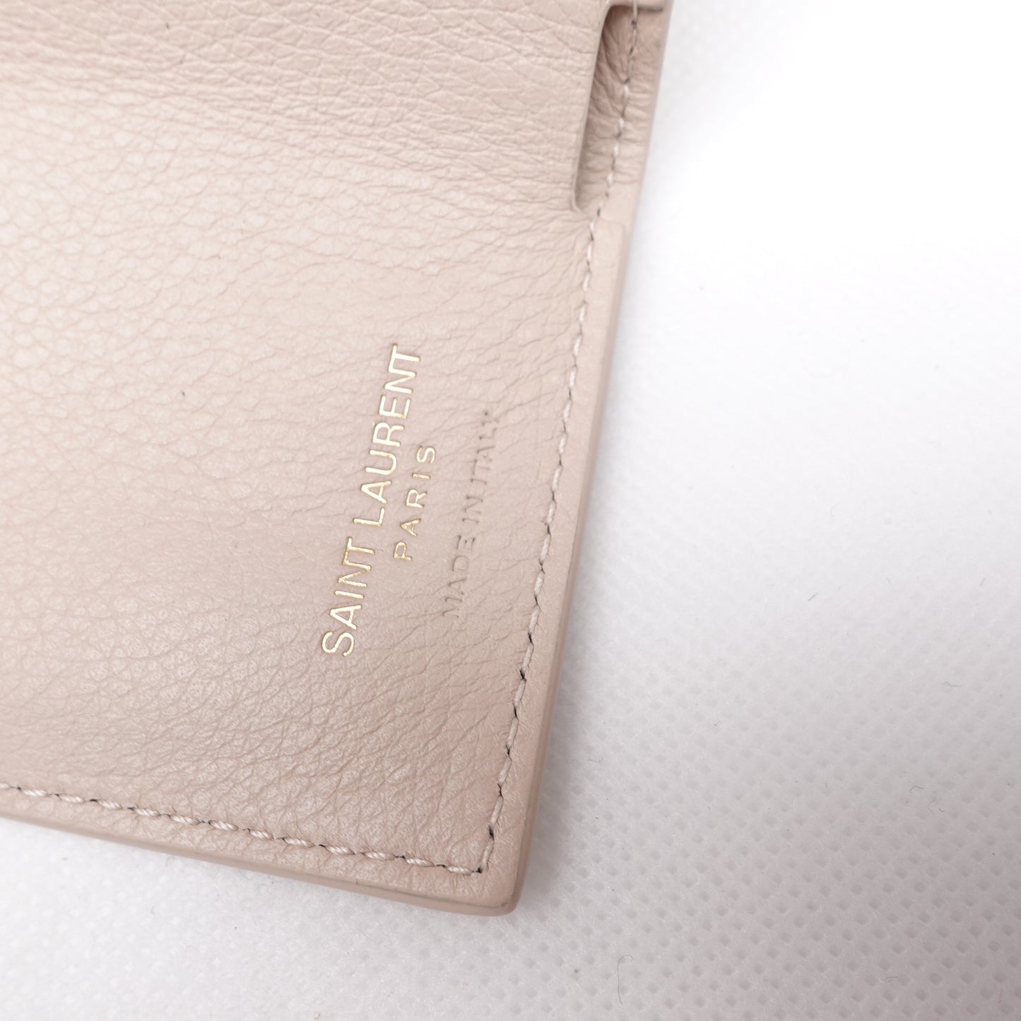 [Deal] Pre-owned Saint Laurent Cream Calfskin Short Wallet