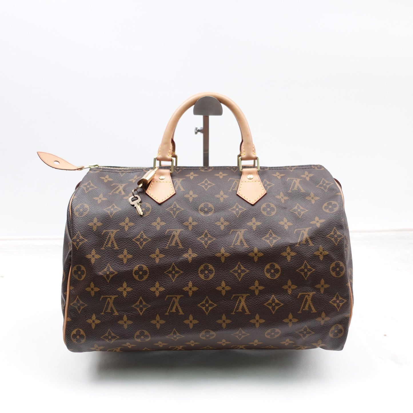 Pre-owned Louis Vuitton Speedy 35 Monogram Coated Canvas Top Handle Bag