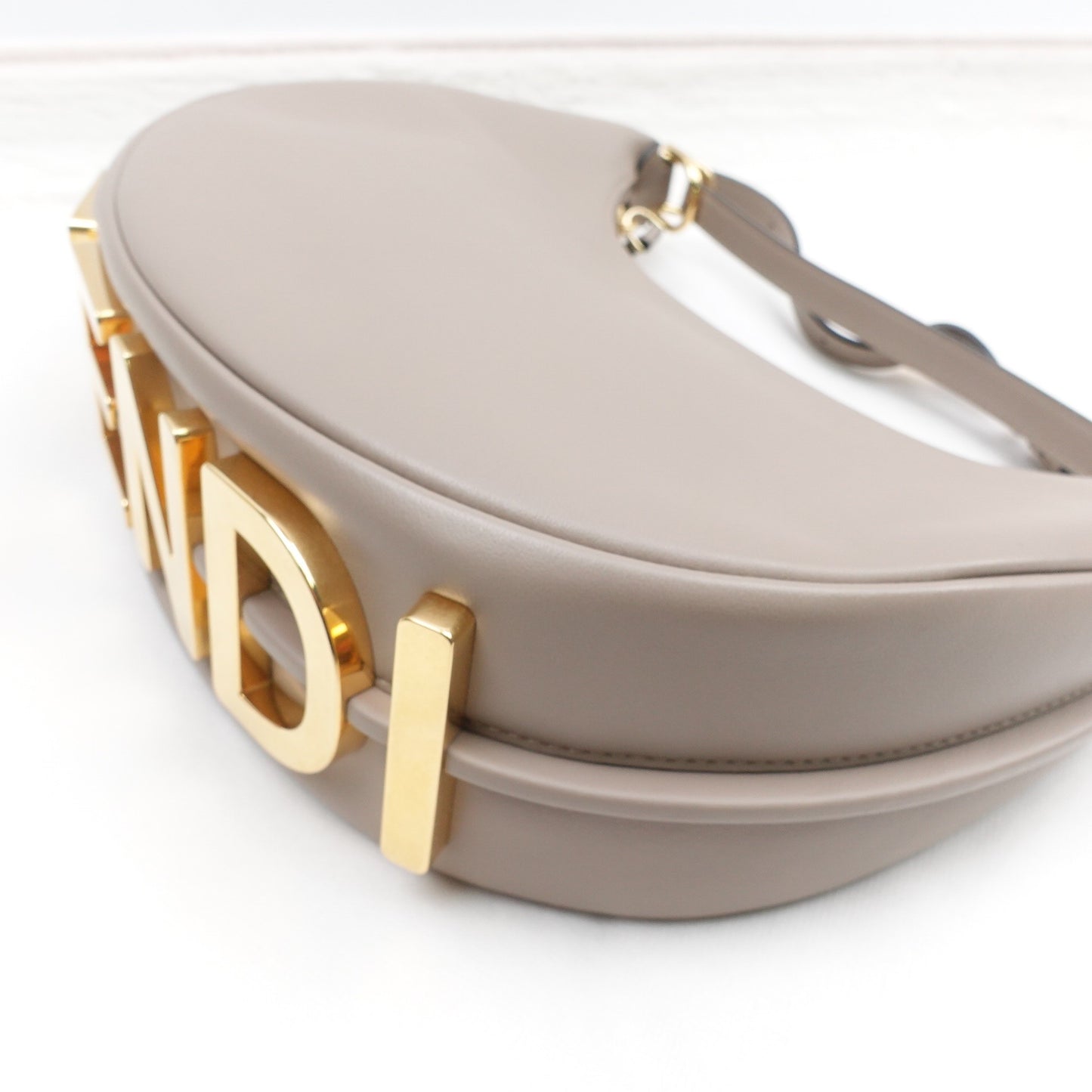 Pre-owned Fendi Fendigraphy Gray Calfskin Shoulder Bag T10309991