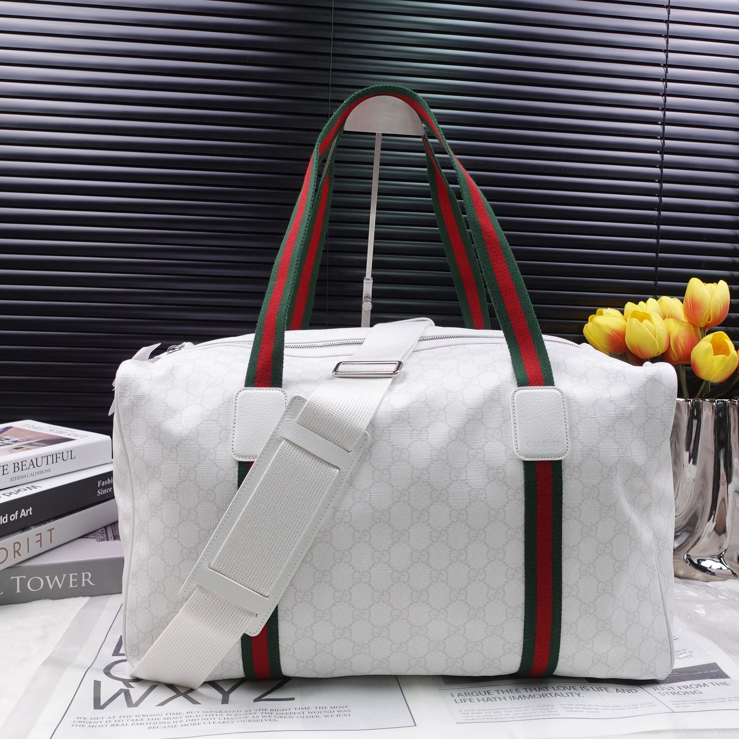 Pre-Owned Gucci White Coated Canvas Shoulder Bag