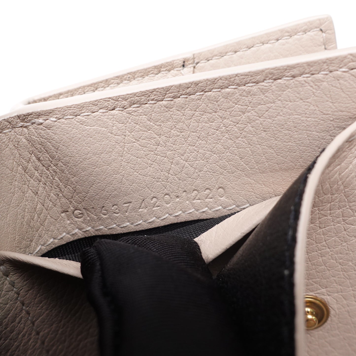 [Deal] Pre-owned Saint Laurent Cream Calfskin Short Wallet