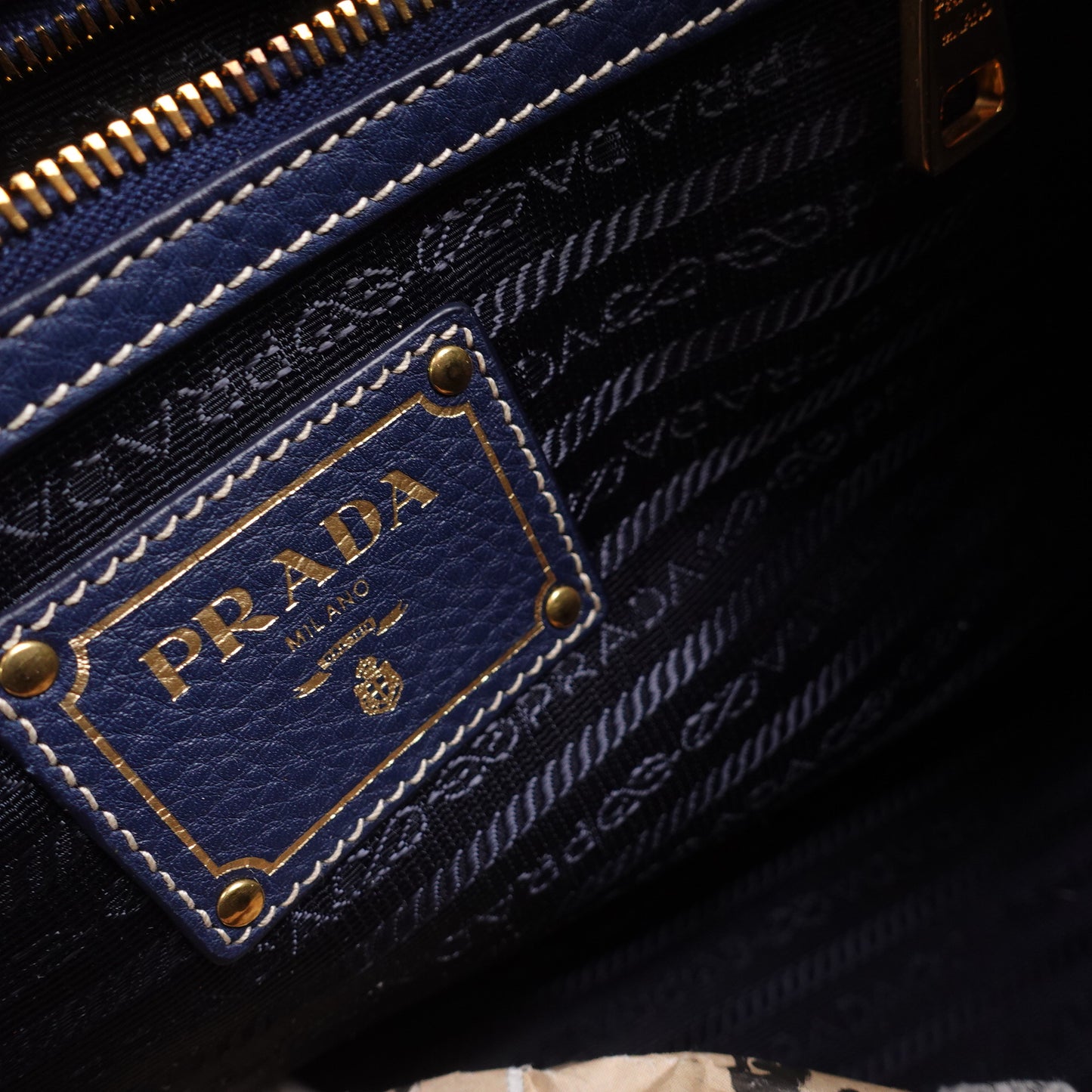 Pre-owned Prada Navy Calfskin Shoulder Bag
