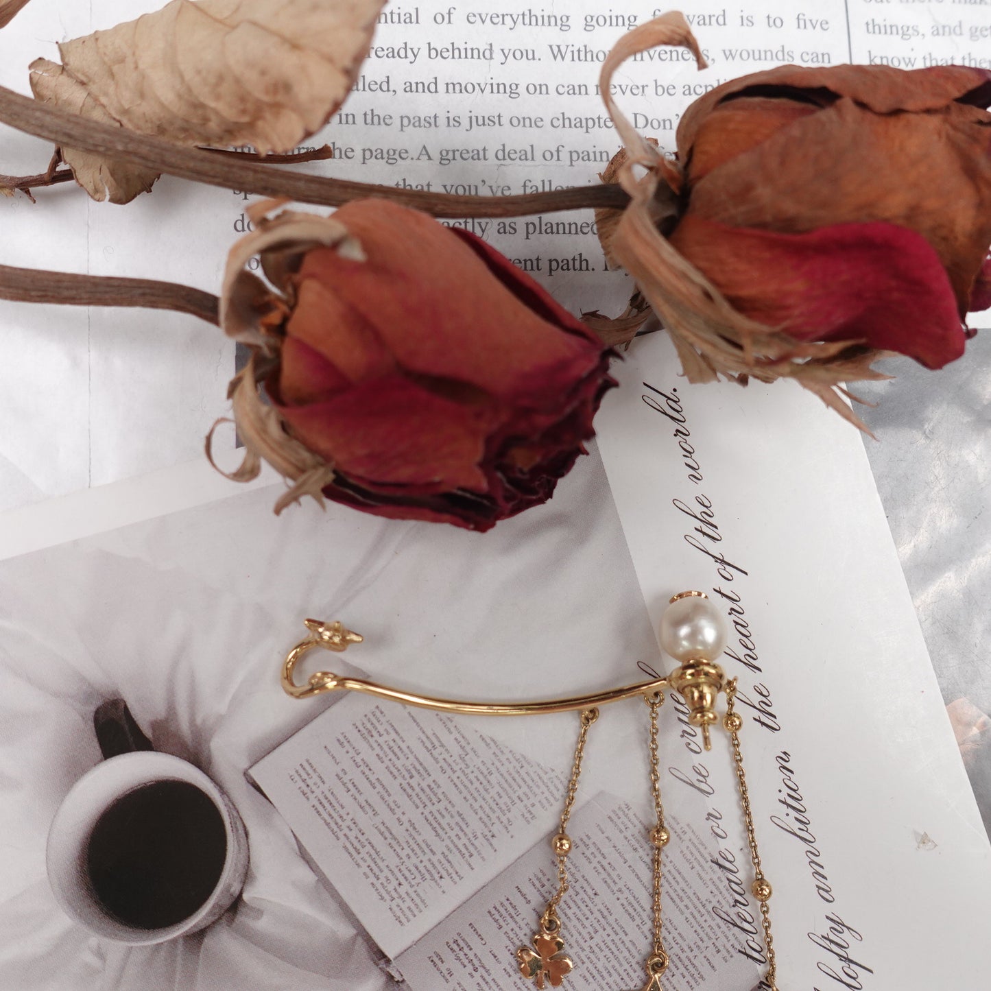 Pre-Owned Dior Diamond Shooting Star Single Ear Climber