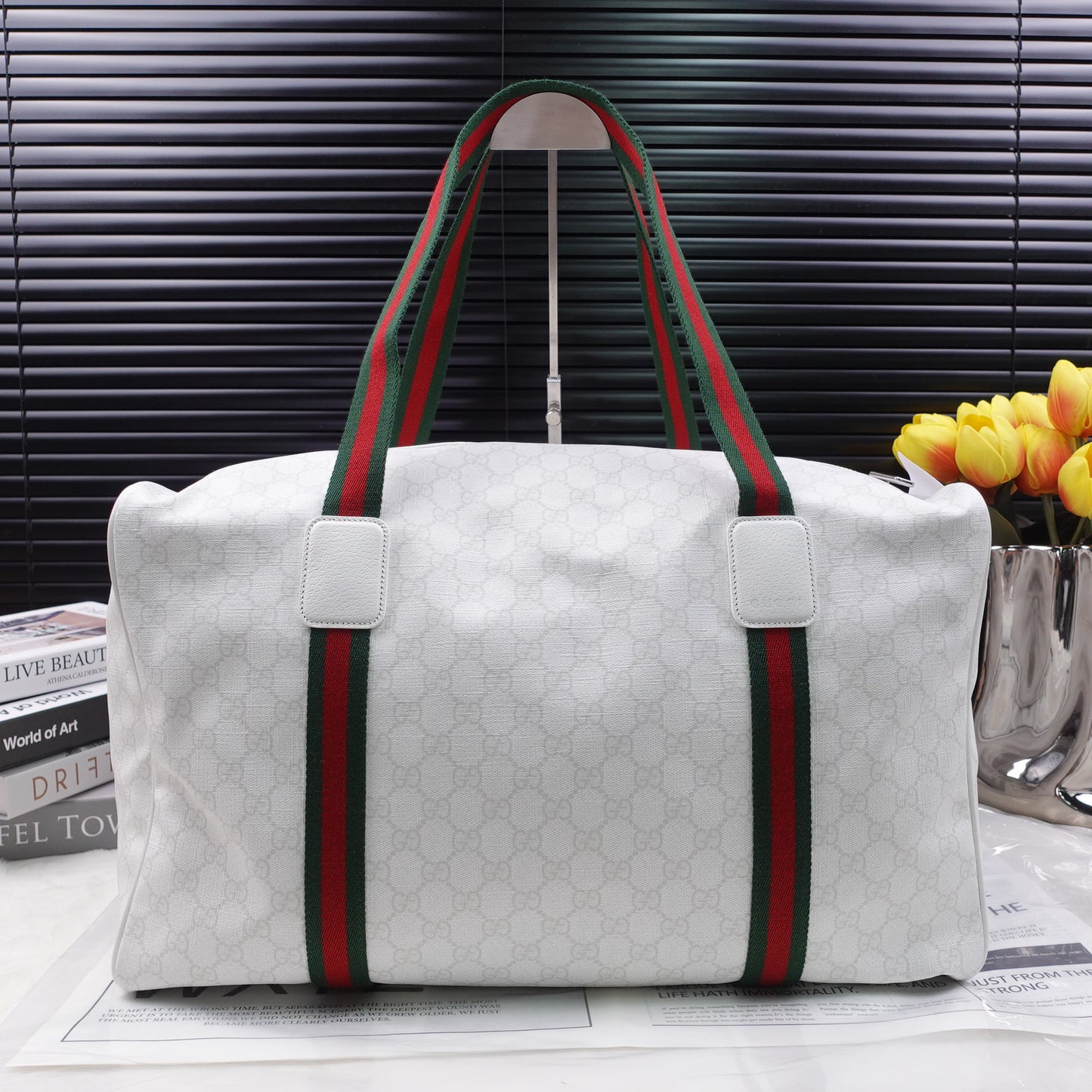 Pre-Owned Gucci White Coated Canvas Shoulder Bag