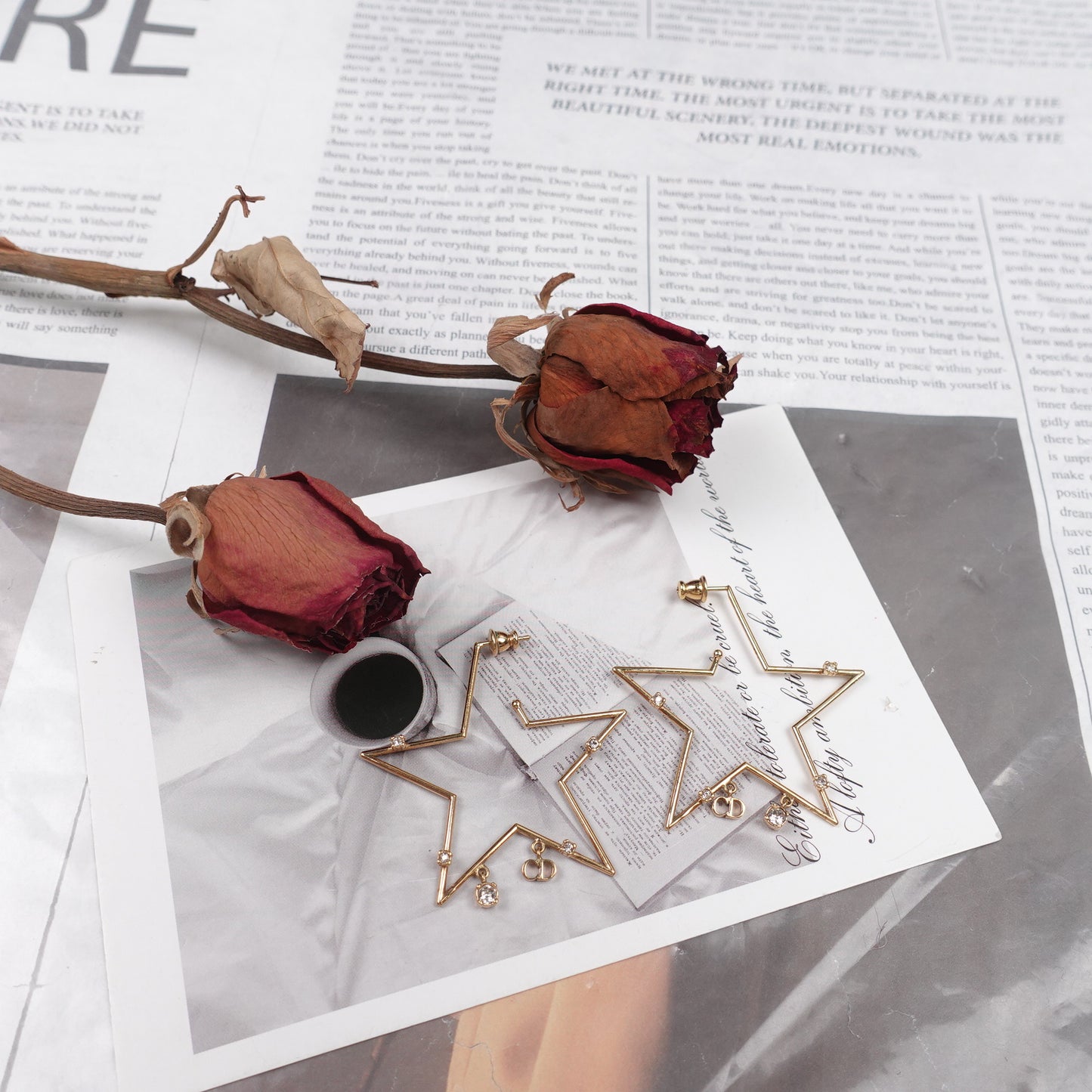 Pre-Owned Dior Gold Star Hoop Earrings