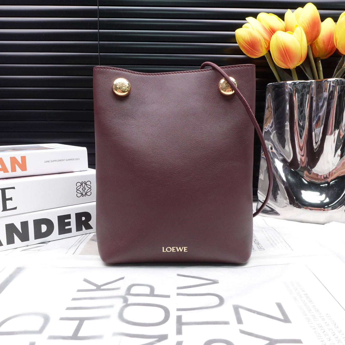 Pre-Owned Loewe Pebble Burgundy Leather Shoulder Bag