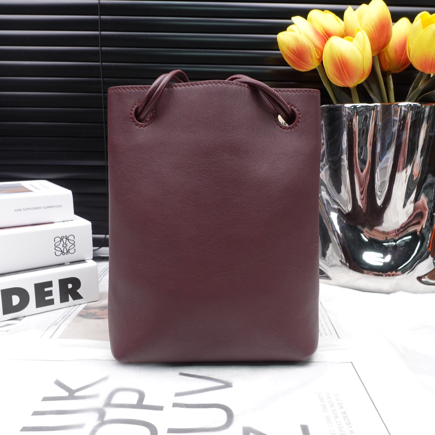 Pre-Owned Loewe Pebble Burgundy Leather Shoulder Bag