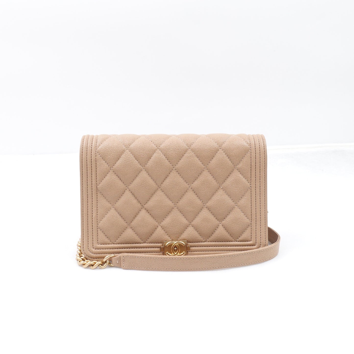 Pre-owned Chanel Beige Calfskin Shoulder Bag