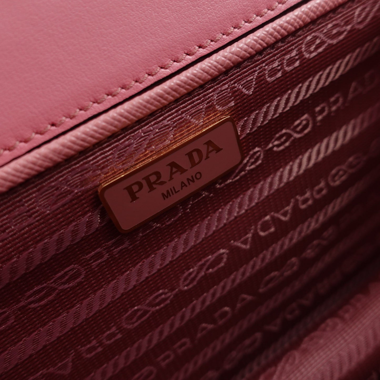 Pre-owned Prada Pink Calfskin Shoulder Bag
