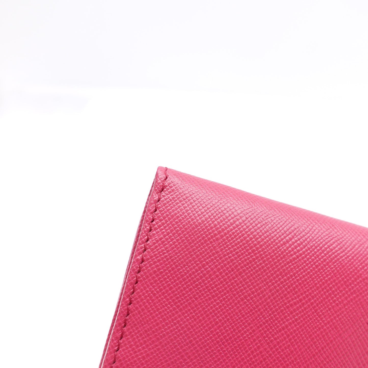 Pre-owned Prada Safiano Pink Calfskin Long Wallet
