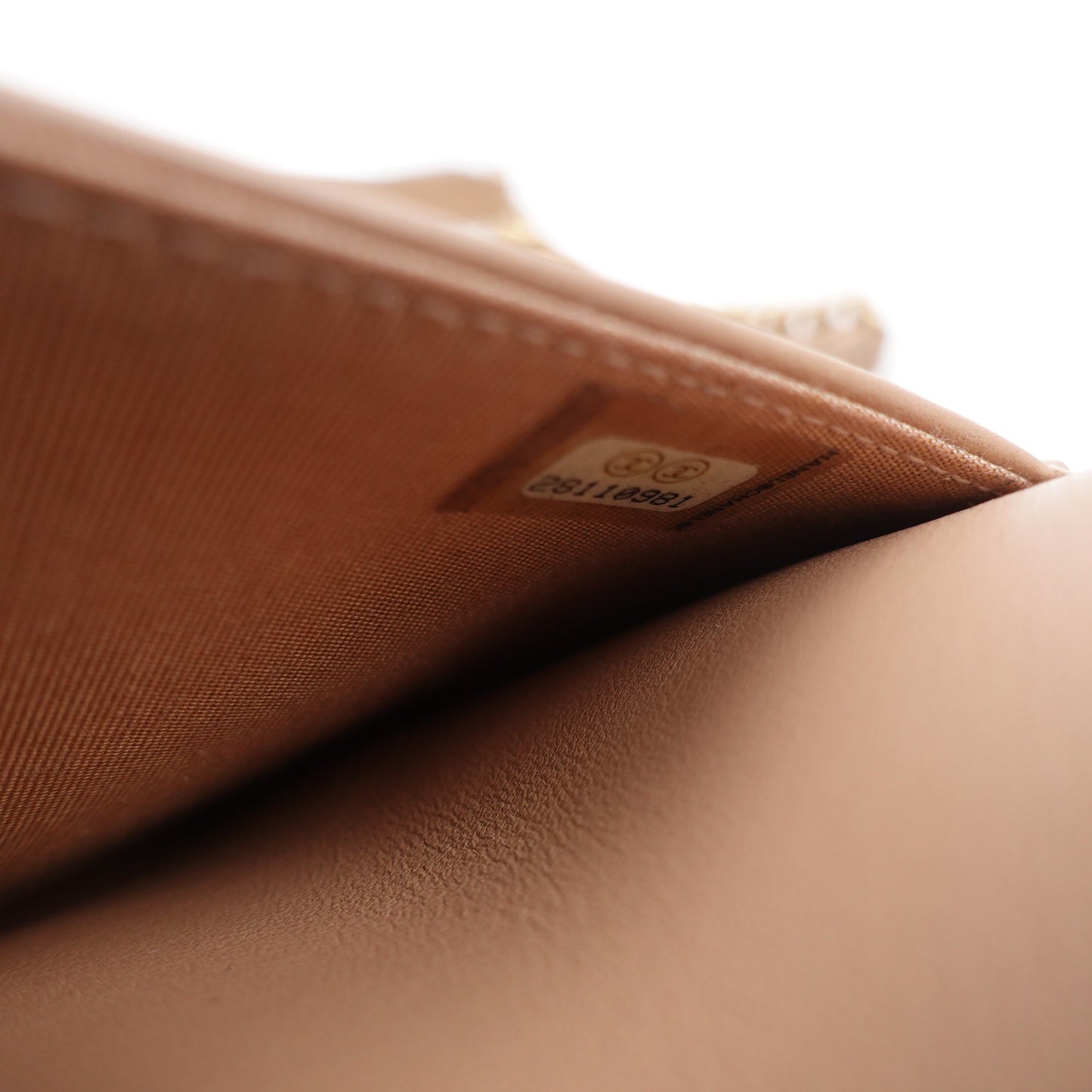 Pre-owned Chanel Beige Calfskin Shoulder Bag