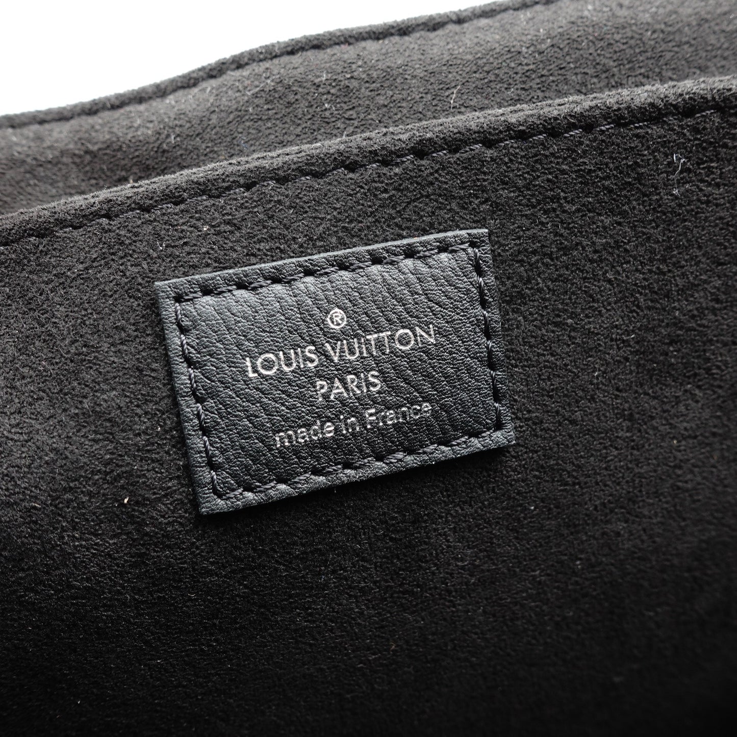 Pre-owned Louis Vuitton Lockme BB Black Calfskin Shoulder Bag