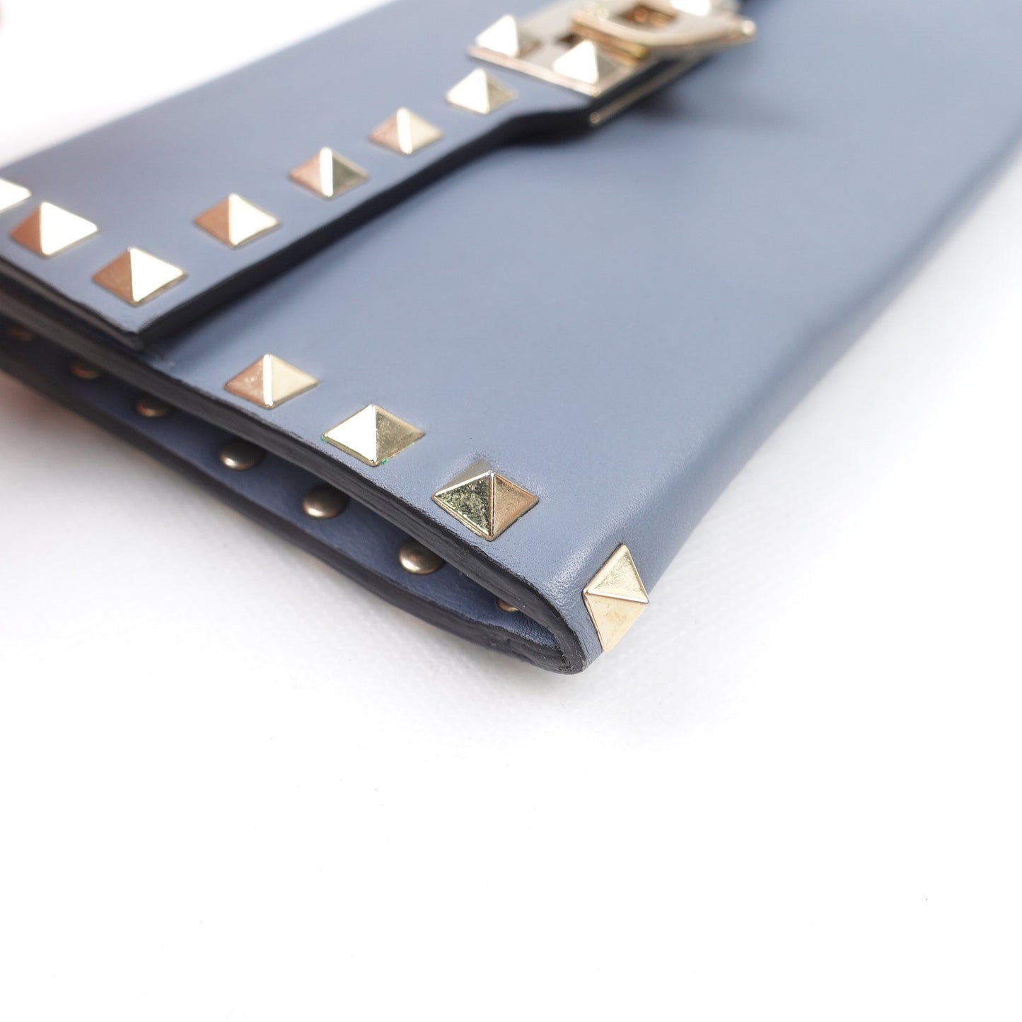 Pre-owned Valentino Blue Calfskin Wallet T10314471