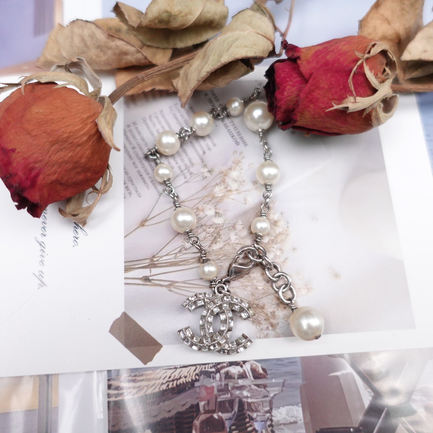 Pre-Owned Chanel Gold Tone Diamond&Pearl CC Silver Bracelet