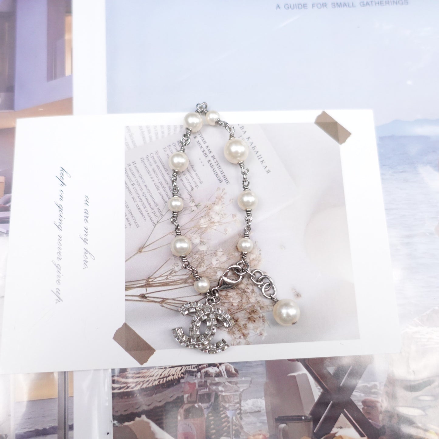 Pre-Owned Chanel Gold Tone Diamond&Pearl CC Silver Bracelet