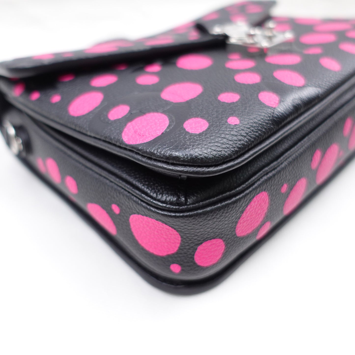 Pre-owned Louis Vuitton Metis Yayoi Kusama Black Calfskin Shoulder Bag