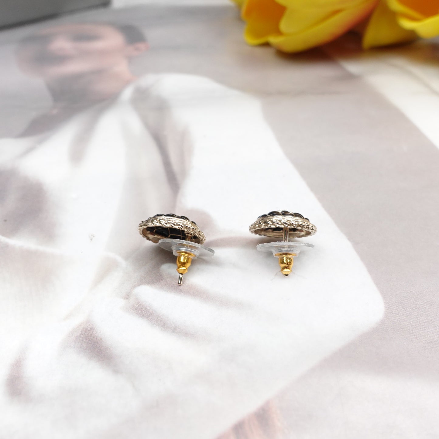 Pre-Owned Chanel Black Metal Earrings