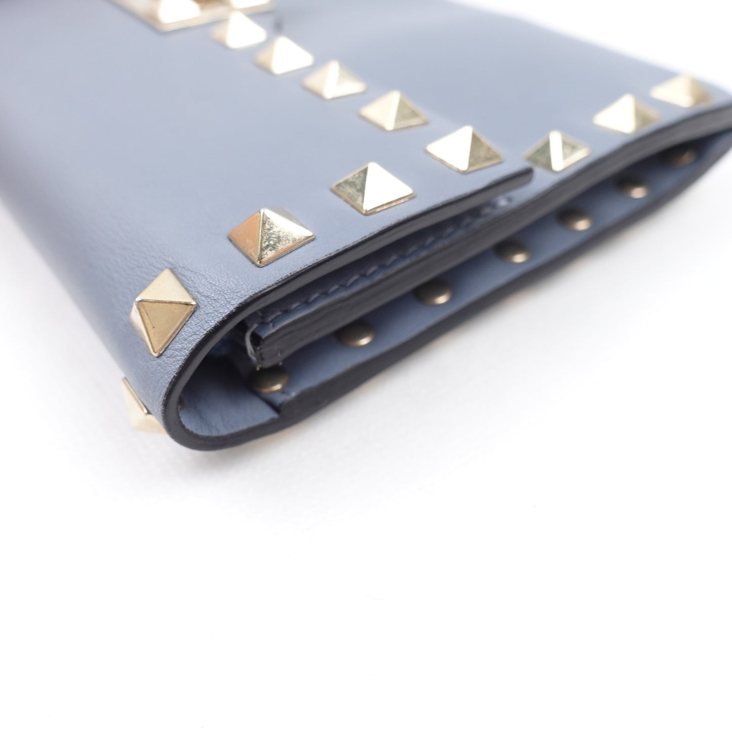 Pre-owned Valentino Blue Calfskin Wallet T10314471