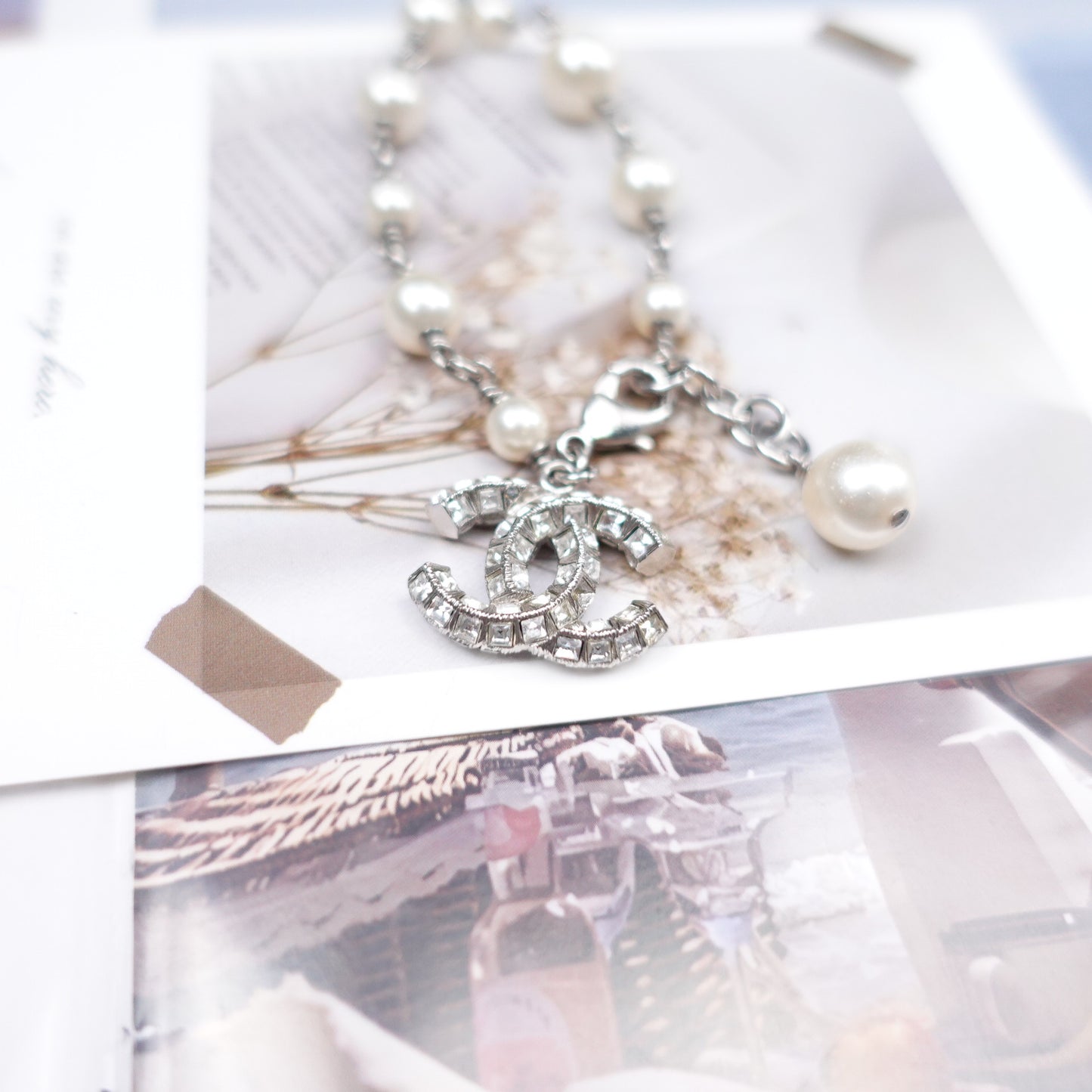 Pre-Owned Chanel Gold Tone Diamond&Pearl CC Silver Bracelet