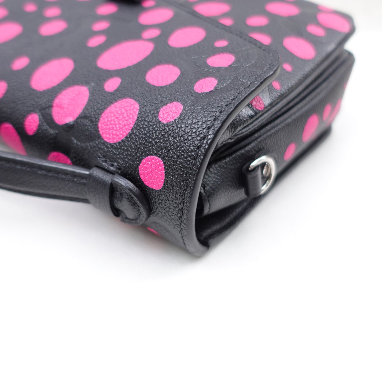 Pre-owned Louis Vuitton Metis Yayoi Kusama Black Calfskin Shoulder Bag