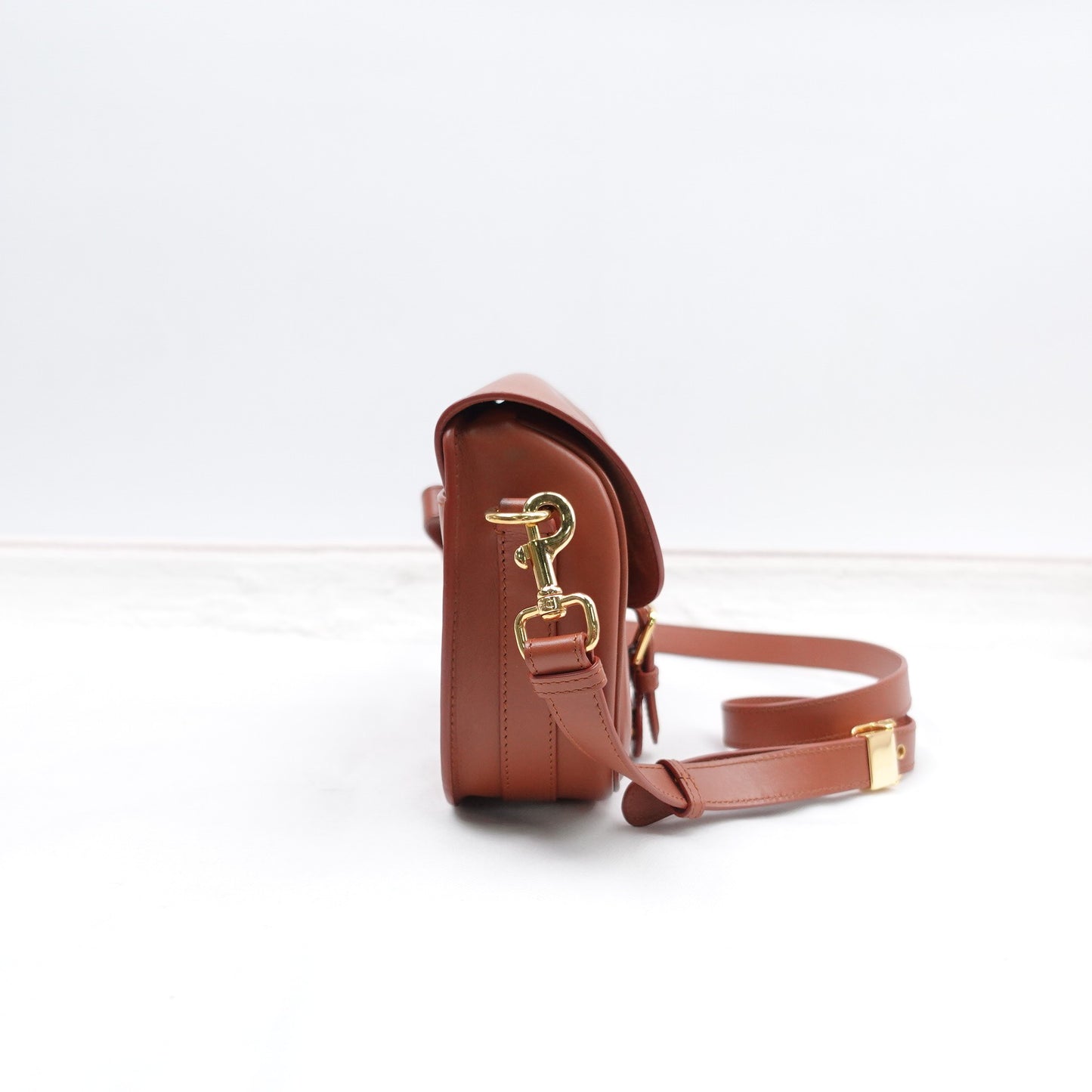 Pre-owned Dior Bobby Brown Calfskin Shoulder Bag T10315586