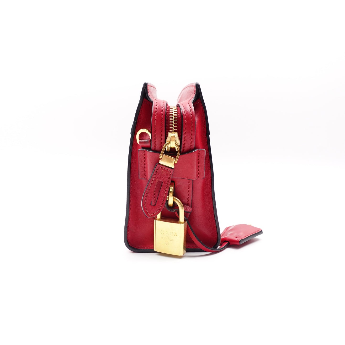 Pre-owned Prada Esplanade Red Calfskin Shoulder Bag