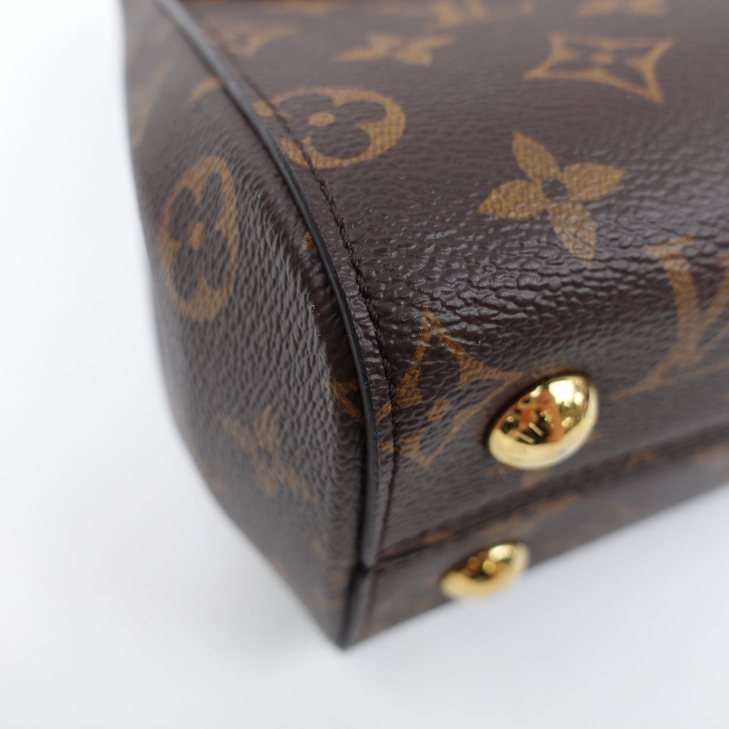 Pre-owned Louis Vuitton Cluny Monogram Coated Canvas Cross Body Bag