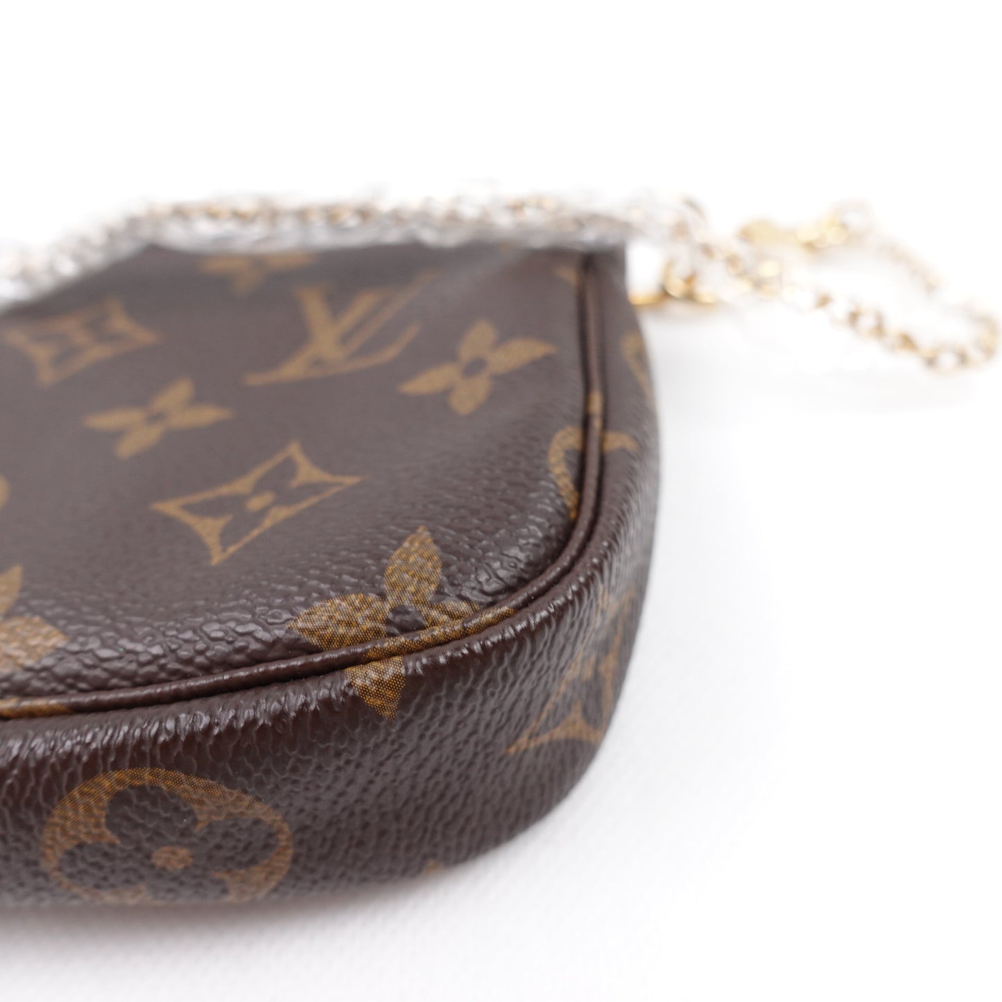 Pre-owned Louis Vuitton Mini Pochette Vivinne Print Monogram Coated Canvas Wristlet