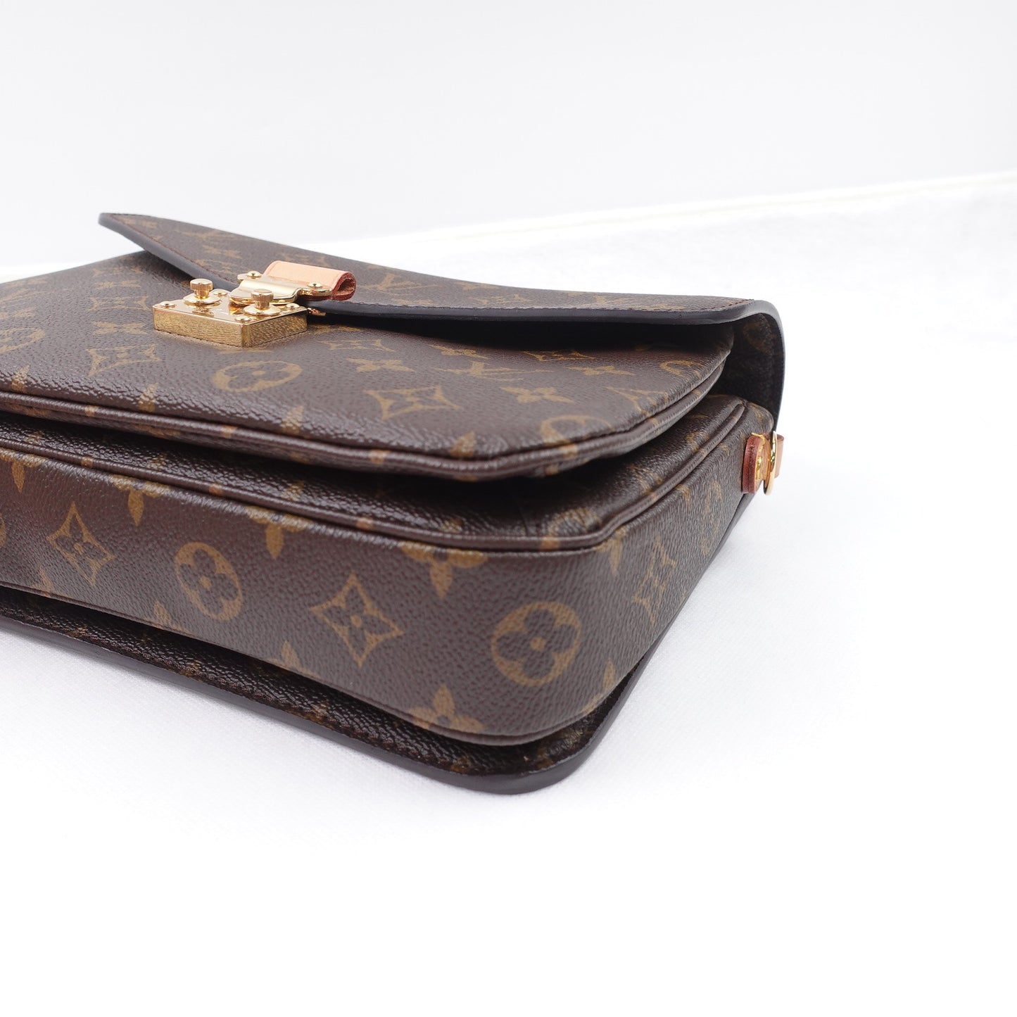 Pre-owned Louis Vuitton Metis Monogram Coated Canvas Shoulder Bag