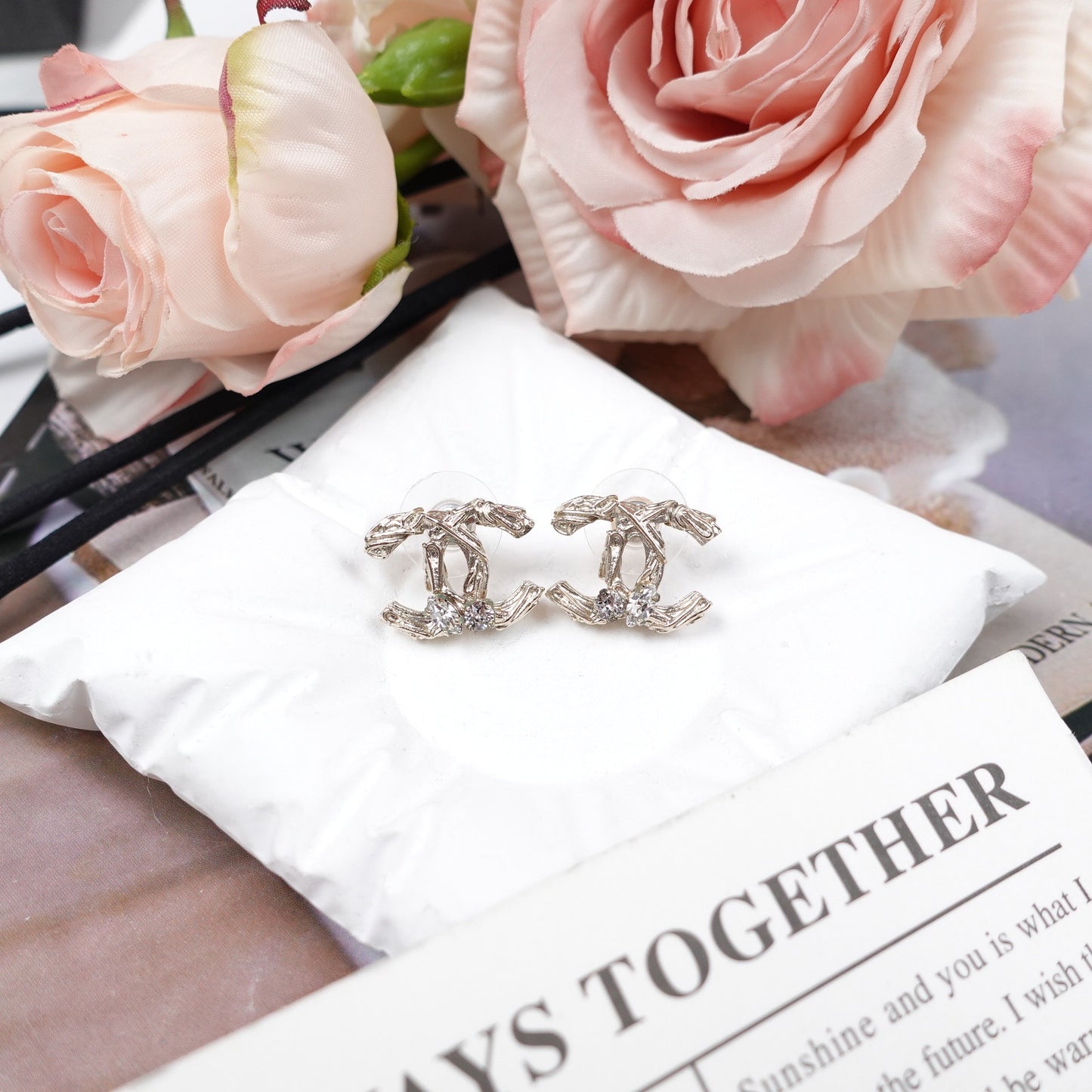 Chanel CC Logo Gold Earring