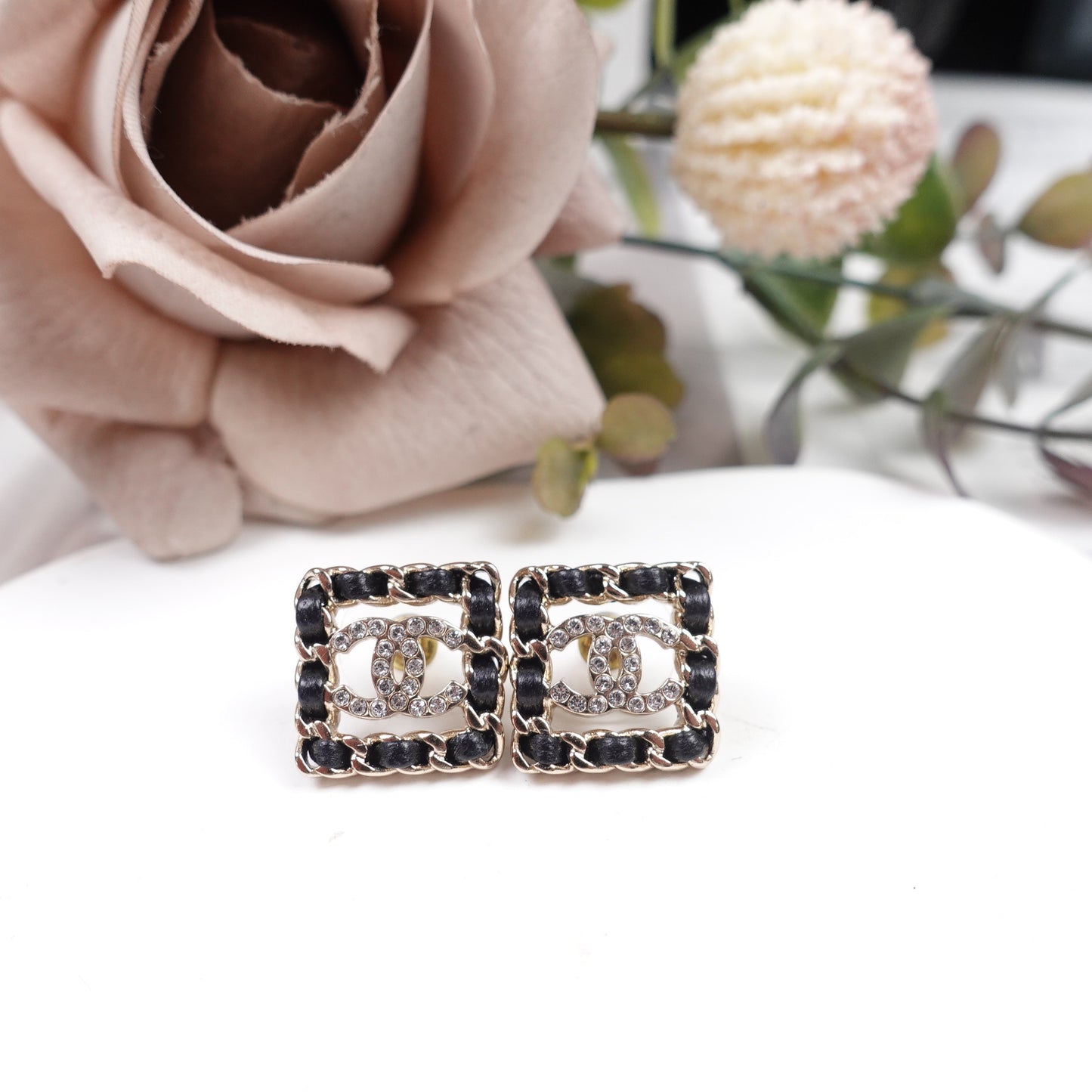 Pre-owned Chanel Square Metal Earrings