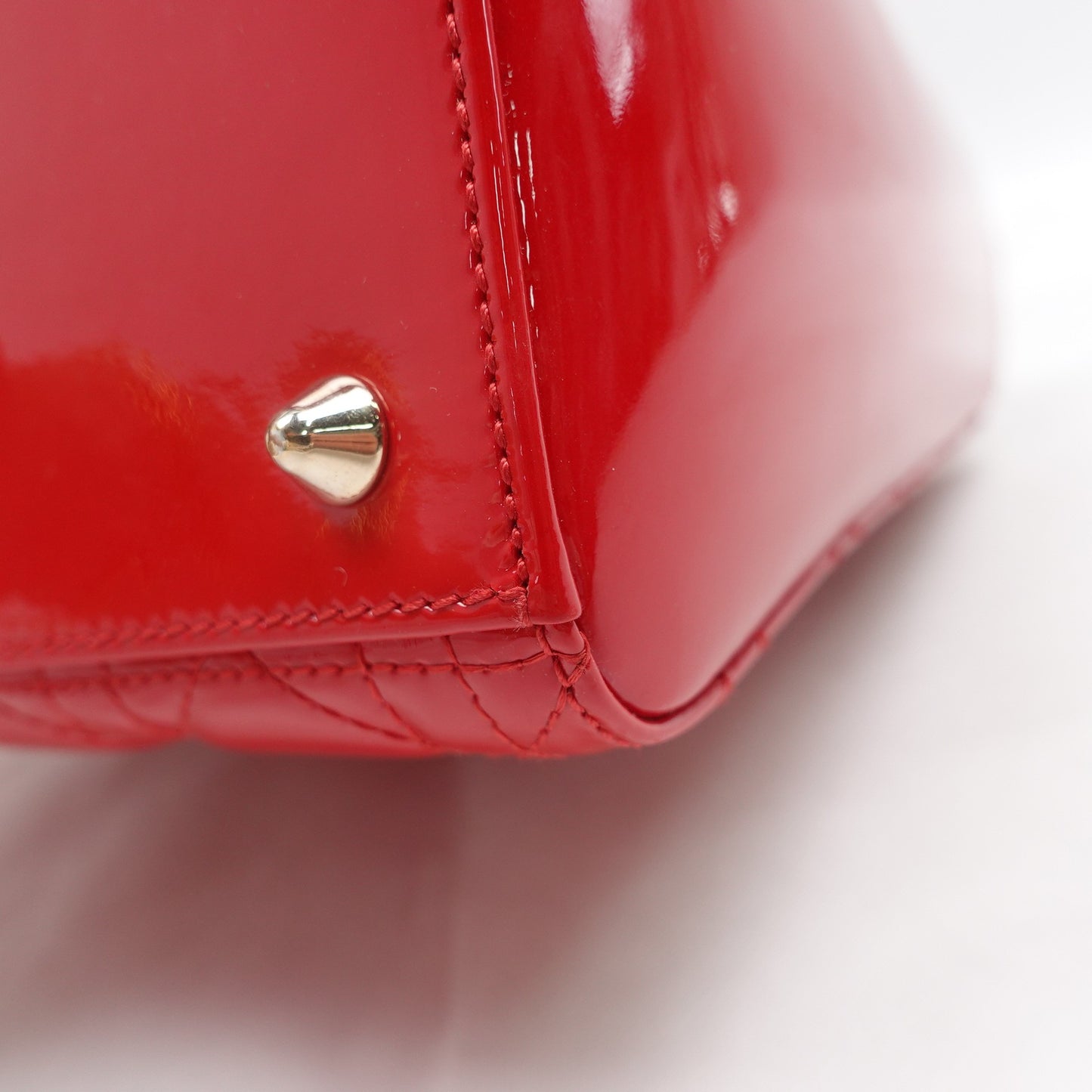 Pre-owned Dior Lady Dior Medium Red Patent Shoulder Bag