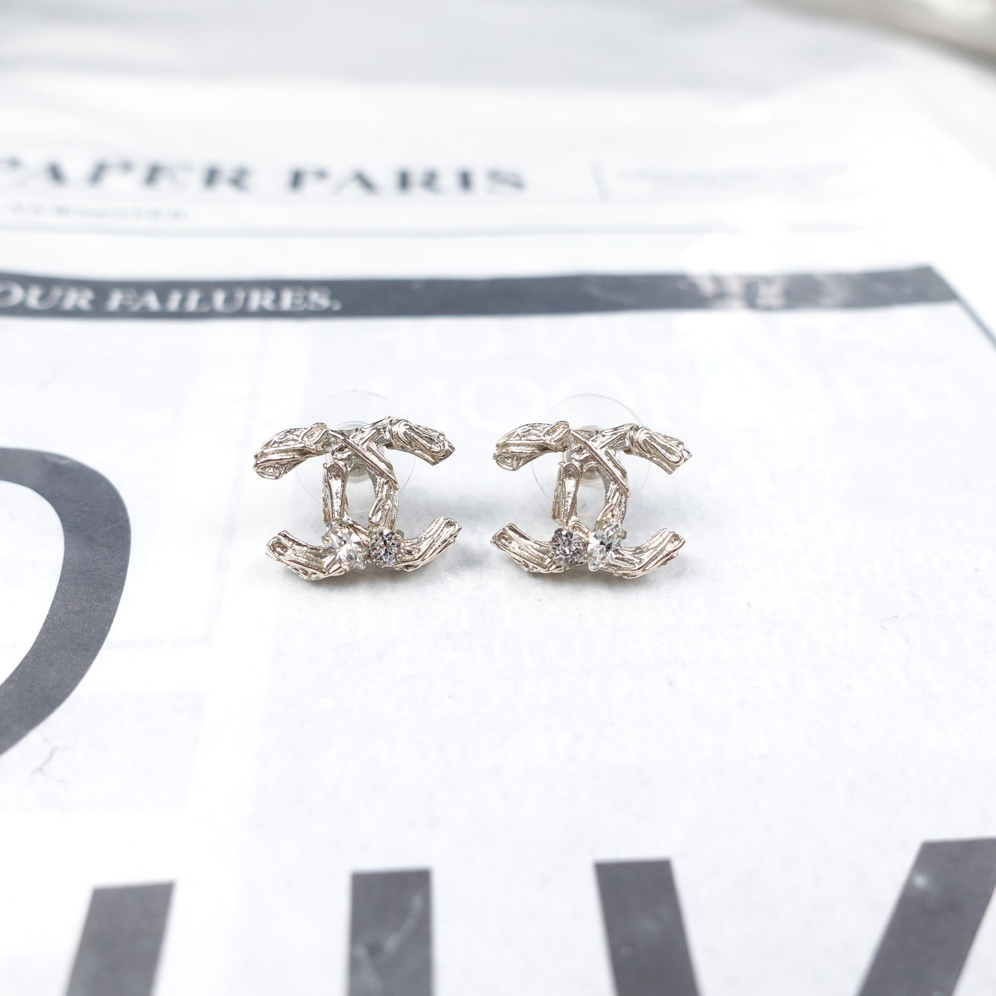 Chanel CC Logo Gold Earring