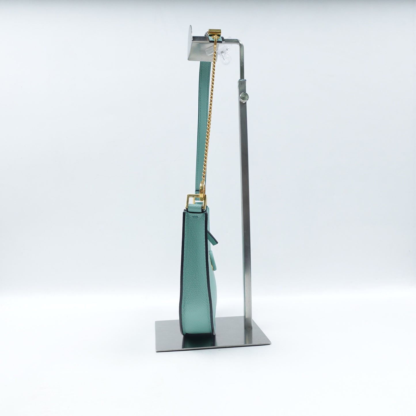 Pre-Owned Valentino Vlogo Signature Hobo Green Calfskin Shoulder Bag