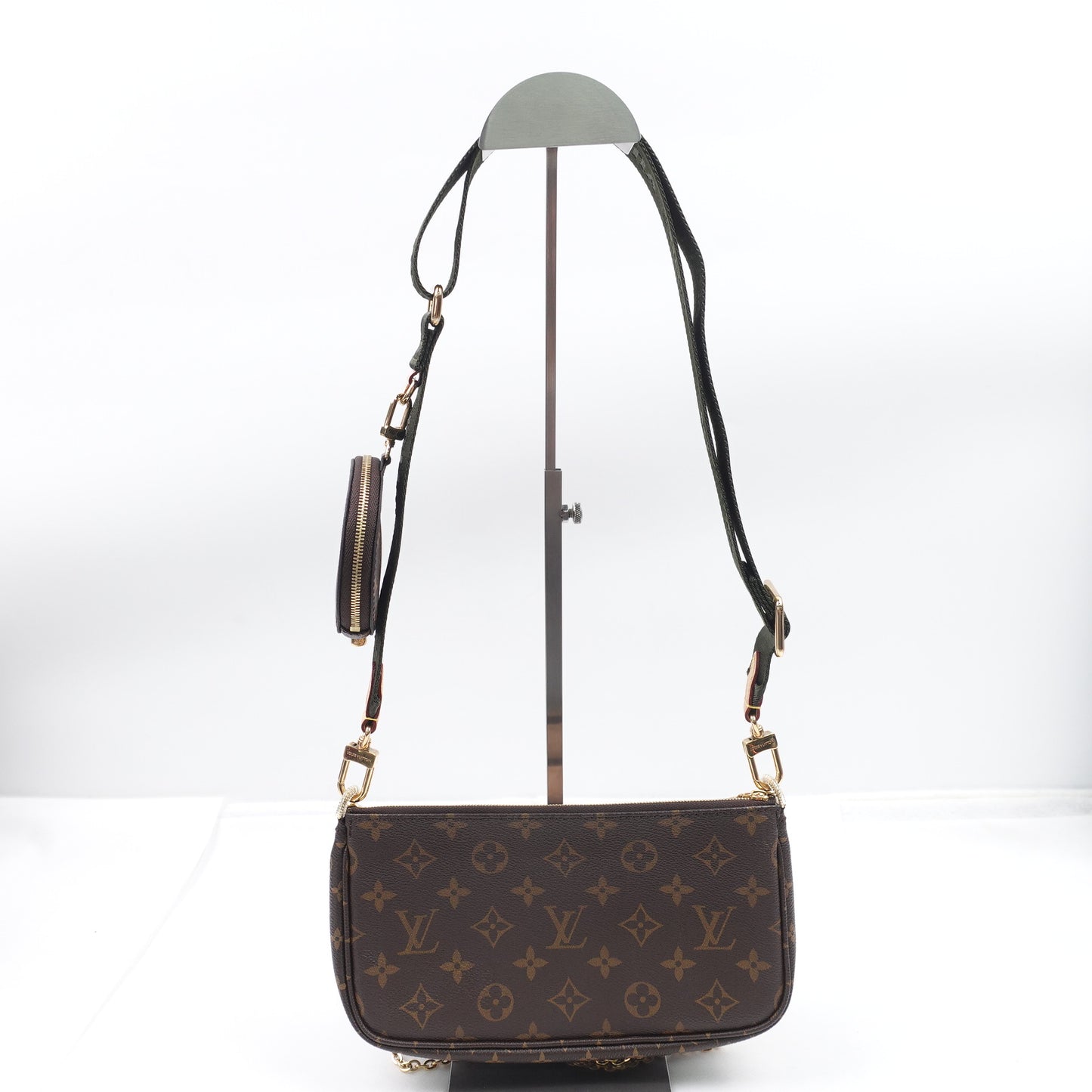 Pre-Owned Louis Vuitton Pochette Accessories Monogram Coated Canvas Shoulder Bag