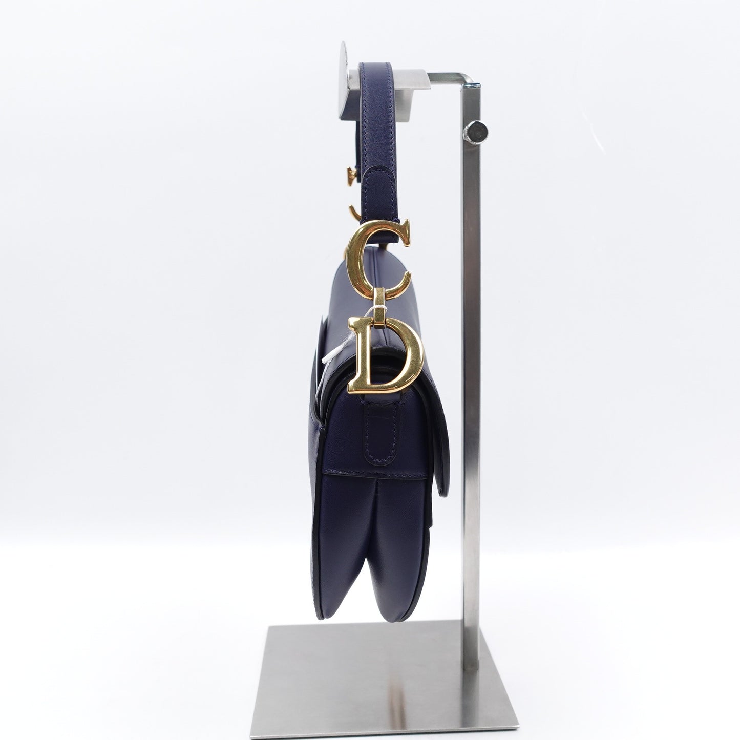 Pre-Owned Dior Saddle Navy Blue Calfskin Shoulder Bag T10202637