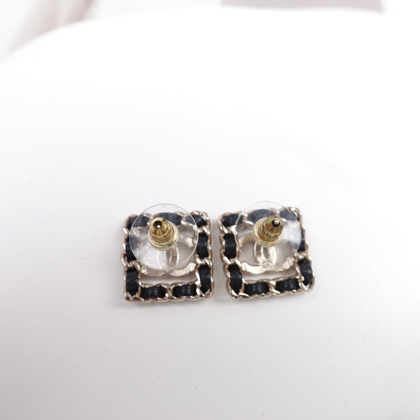 Pre-owned Chanel Square Metal Earrings