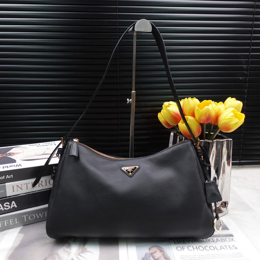 Pre-owned Prada Black Calfskin Shoulder Bag