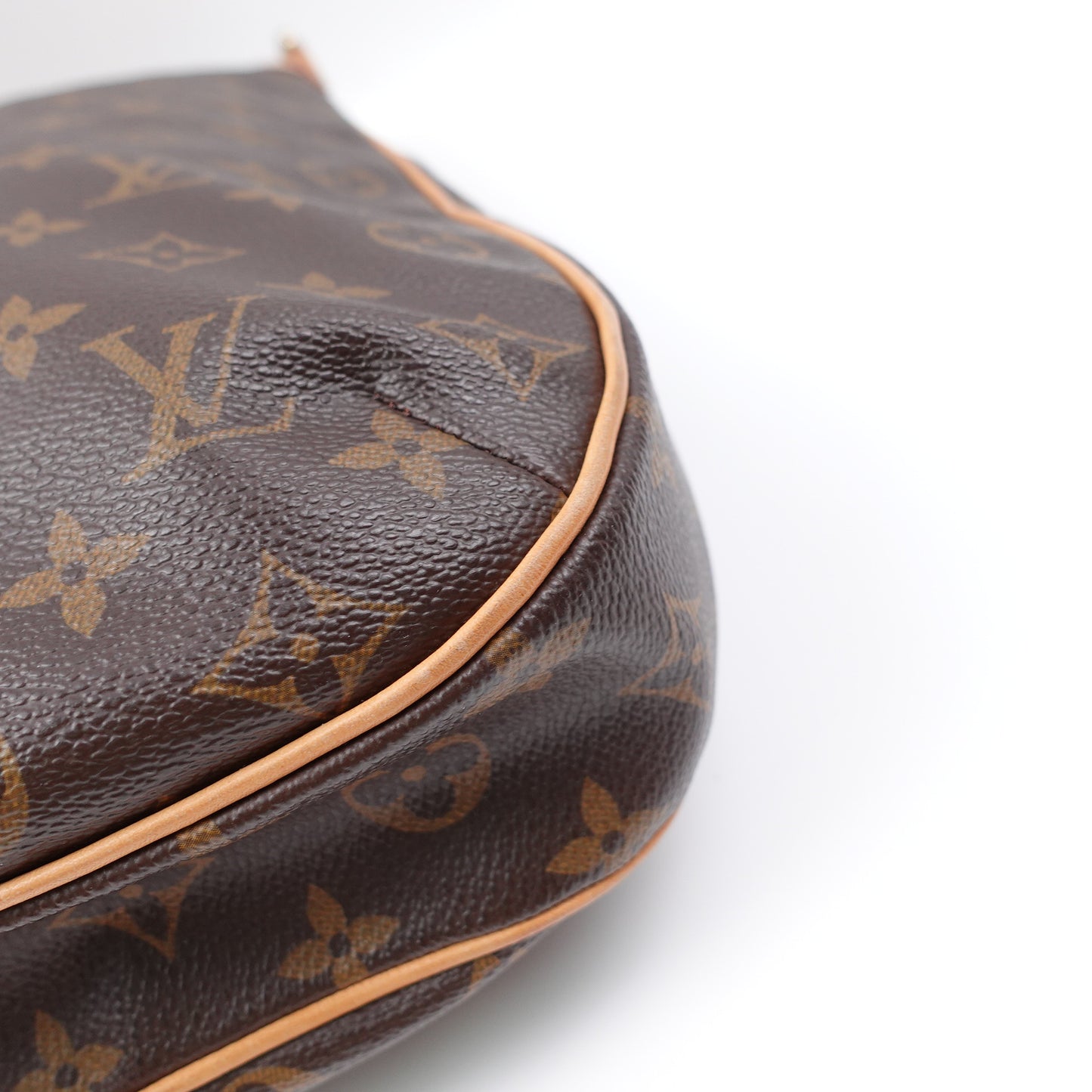 Pre-owned Louis Vuitton Odeon Monogram Coated Canvas Shoulder Bag