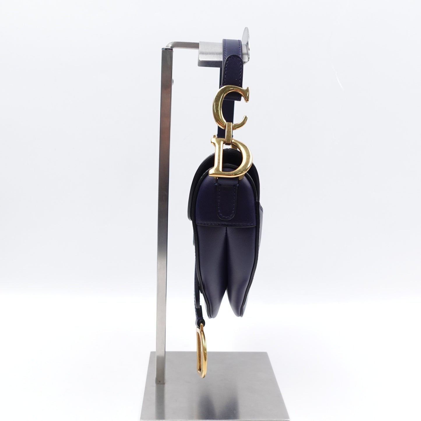 Pre-Owned Dior Saddle Navy Blue Calfskin Shoulder Bag T10202637