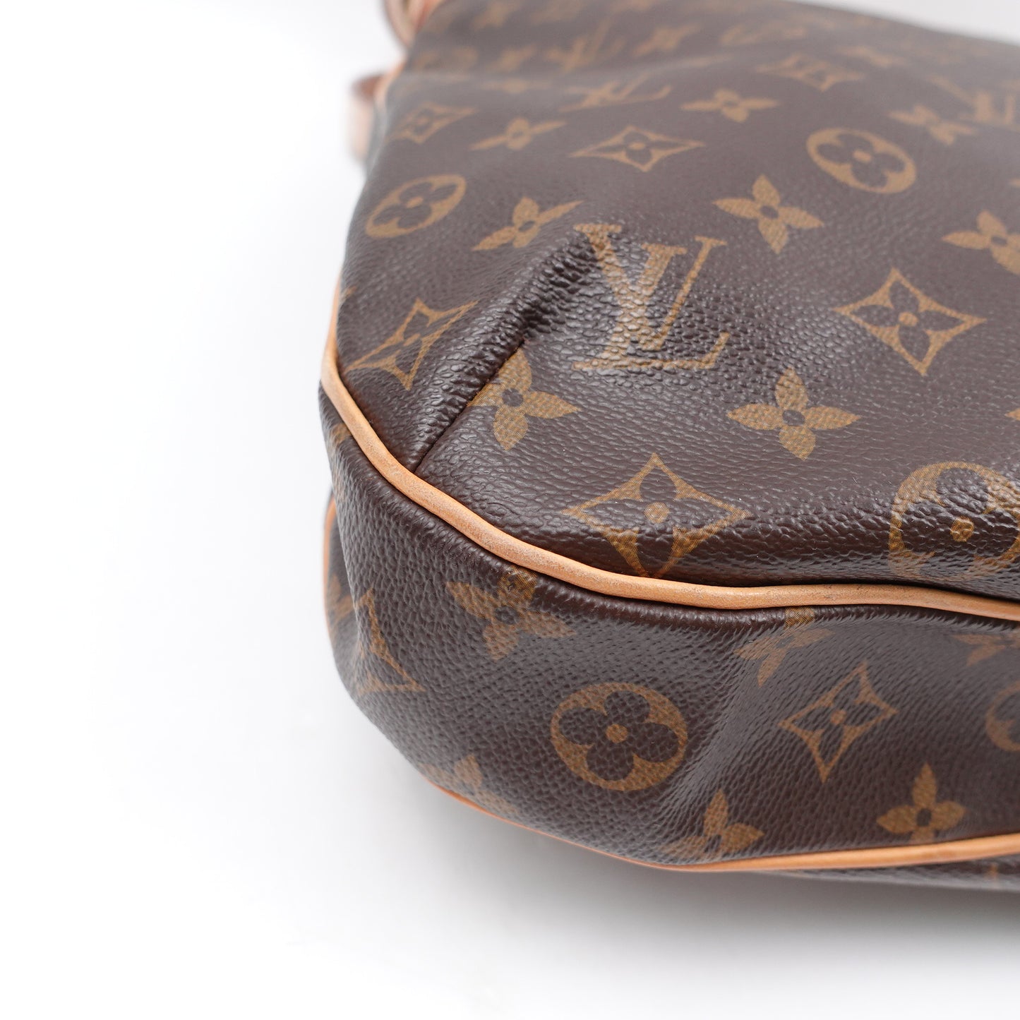 Pre-owned Louis Vuitton Odeon Monogram Coated Canvas Shoulder Bag