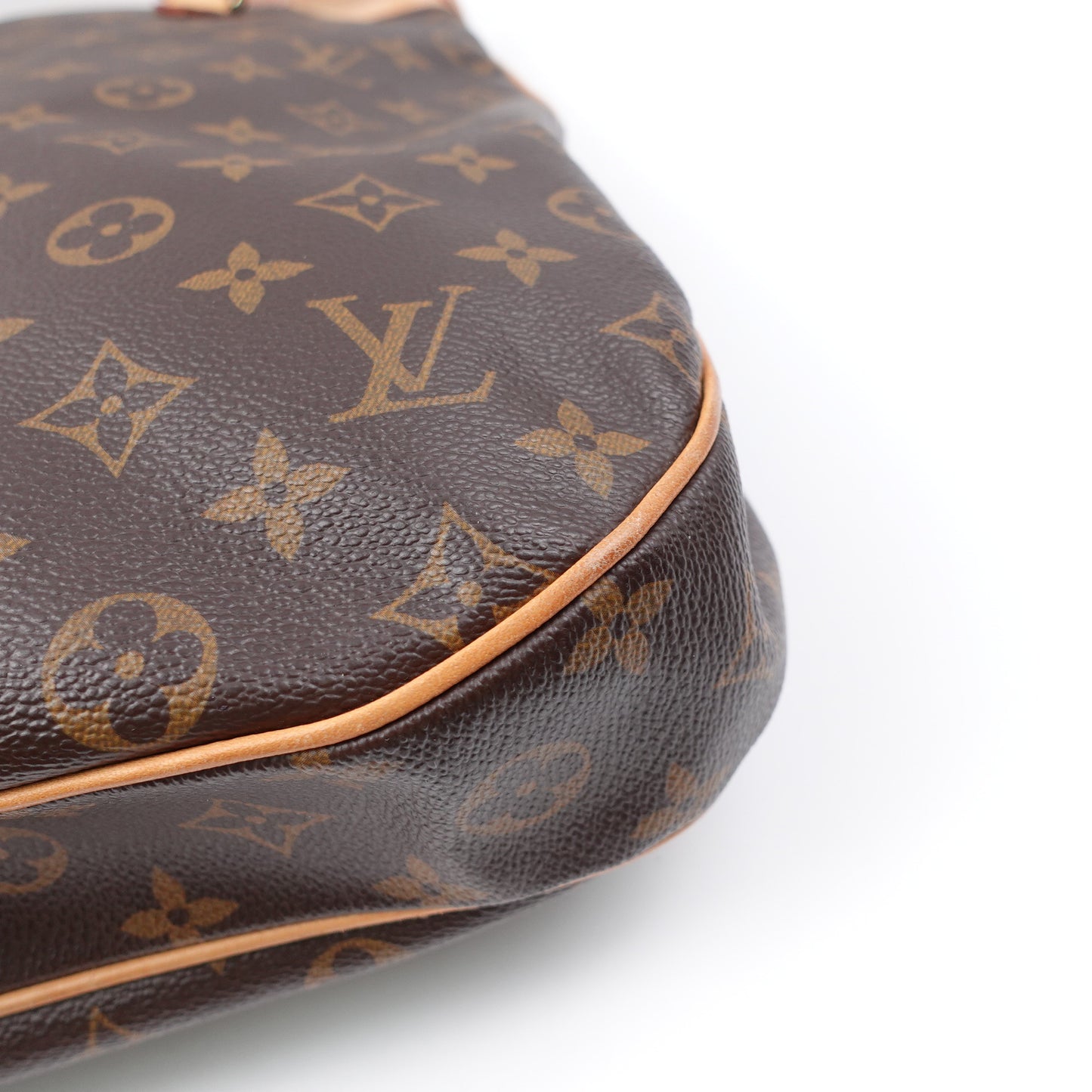 Pre-owned Louis Vuitton Odeon Monogram Coated Canvas Shoulder Bag
